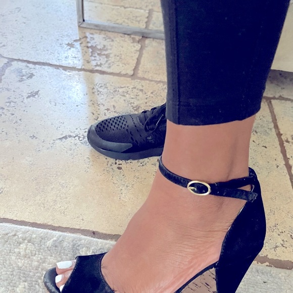 Jessica Simpson wedges - Picture 7 of 7